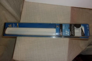 GE NEW Advantage Fluorescent Light Fixture 22"  Utility Workshop Garage Kitchen - Picture 1 of 8