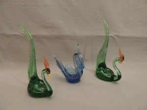3 Collectible decorative small glass birds - Picture 1 of 11