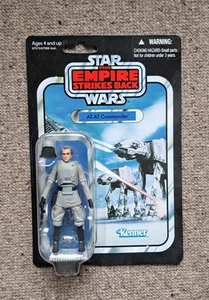 STAR WARS - VINTAGE COLLECTION - AT AT COMMANDER. VC 05 - MINT ON CARD. - Picture 1 of 2