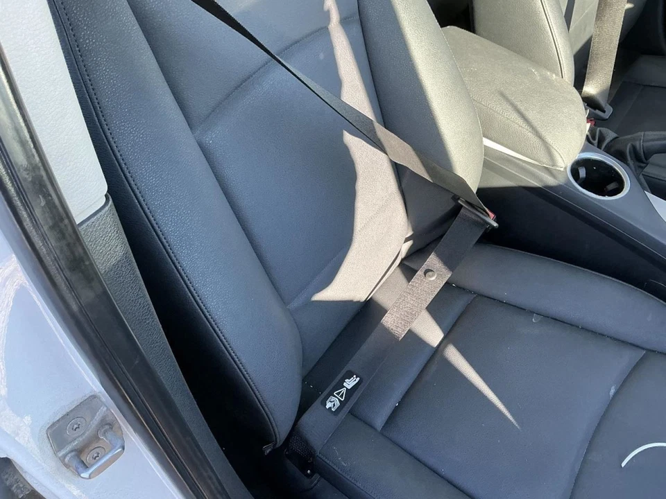 Seat Belt Front Bucket Passenger Retractor Dark Gray Fits 12-15 BMW X1 797660 Foto 1 de 4