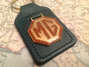 MG KEYRING BADGE MGB MGC MGA TC TF MIDGET ROADSTER MGF REAL GREEN LEATHER - Picture 1 of 3