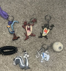 Vintage Looney Tunes Keychain Lot 5 - Picture 1 of 7