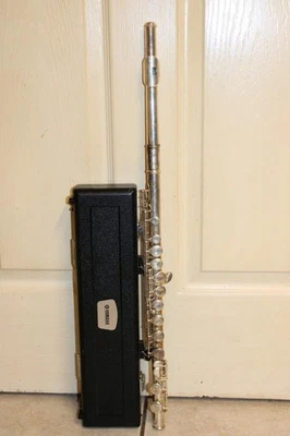 Yamaha YFL 221 Student Silver Plated Flute with Yamaha Case - Image 1 of 4