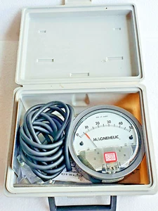 DWYER Magnehelic Differential Pressure Gauge 0-50 mm Series 2000 # NEW - Picture 1 of 6