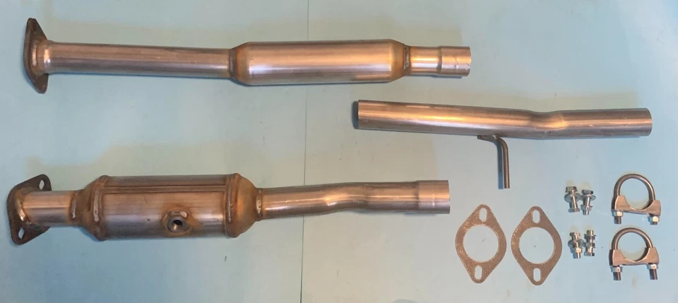 FITS: 2014-2015 HYUNDAI TUCSON 2.0L CATALYTIC CONVERTER WITH RESONATOR — 第 1/1 张图片