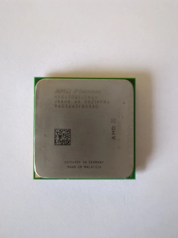 Processore AMD Phenom X3 8450 - HD8450WCJ3BGH - Immagine 1 di 3