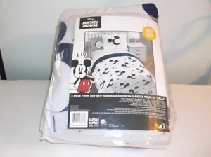 Disney Mickey Mouse 4 Piece Twin Sheet Set Super Soft and Cozy New in Open Box - Picture 1 of 6