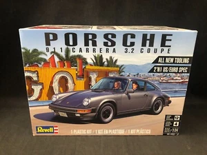 Revell Porsche 911 Carrera 3.2 Coupe 1:24 Scale Plastic Model Kit 4521 - Picture 1 of 6