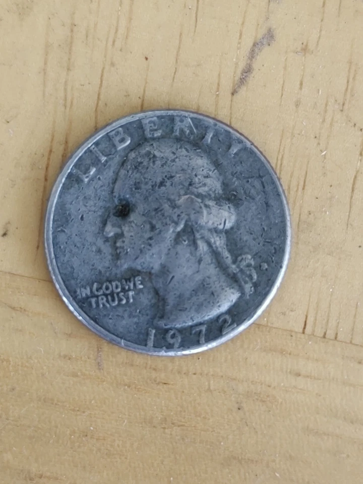 1972 George Washington Error Quarter Star Mint Mark Punched Eye See Photos. - Image 1 of 4