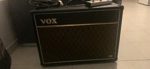 amplificatore VOX AC15VR da 15 Watt - Foto 1 di 3