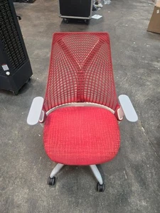 Herman Miller Sayl Stuhl Orange & Grau Büro Gaming - Bild 1 von 10