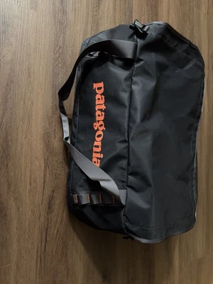 Bolso de Lona Patagonia Agujero Negro 55L | Viaje Gimnasio Exterior | Nuevo | Envío Gratis Foto 1 de 4