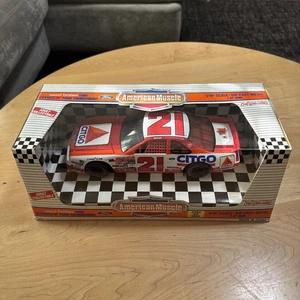 AmericanMuscle Ertl 1/18 Diecas- Ford Thunderbird 1995 Wood Brothers Citgo #21 - Picture 1 of 11