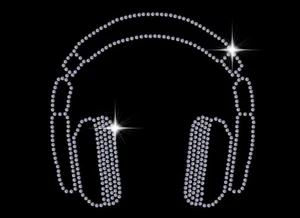 IRON ON - Sparkle Headphones Music Rhinestone Diamonte Transfer Motif Hotfix - Picture 1 of 2