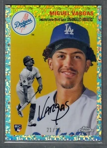 Mini refractor de diamantes Topps 2023 cromo platino Miguel Vargas novato oro rosa - Imagen 1 de 2