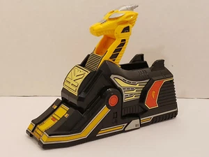 Power Rangers 1994 Assault Team Thunder Megazord Yellow Griffin Zord MMPR #2263 - Picture 1 of 8