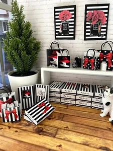 Puppenhaus 1:12 Miniatur # Tüten + Schachteln, Flakons Zubehör für die Boutique - Bild 1 von 41