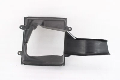 Parachoques delantero derecho Maserati Ghibli 2014-2020 tracción trasera cubierta de guía de aire OEM Foto 1 de 4