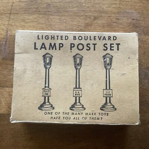 Louis Marx & Co. No. 073/3 Lighted Boulevard Lamp Post Set Boxed Mint Cond. - Picture 1 of 9
