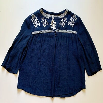 Monoreno Top Womens Medium Embroidered Blue White Floral Button Lightweight Navy - Image 1 of 4