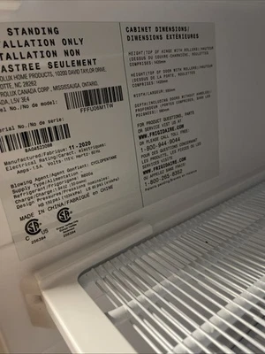 Congelador vertical Frigidaire blanco Foto 1 de 3