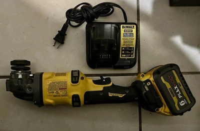 Amoladora sin escobillas Dewalt DCG418SHD 60V MAX 4,5"/6"; batería y cargador de 20 V 6AH Foto 1 de 4