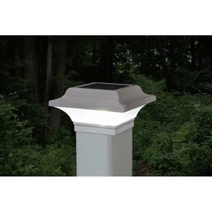 CLASSY CAPS MFG INC. Classy Caps 4 x 4 Imperial Solar Post Cap (Juego de 2) - Imagen 1 de 3