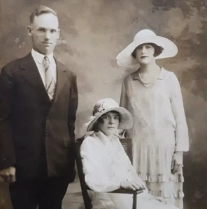 Antique RPPC-2 Ladies w/Large Hats & Gentleman Studio Portrait Unposted Postcard - Picture 1 of 5