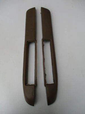 91-96 Buick Roadmaster Juego de manijas de reposabrazos de panel de puerta interior bronceado izquierdo y derecho Foto 1 de 4