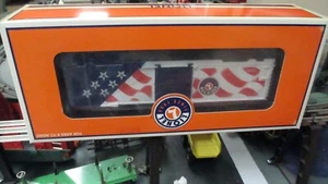 NIB, Lionel, 26777 US Flag Boxcar w/LED Lights - Picture 1 of 2