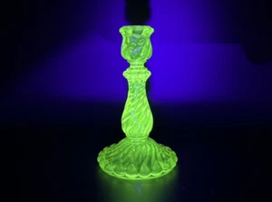 1890s Antique BACCARAT Uranium Glass "Bambous Tor" Candlestick Made in France - Picture 1 of 12