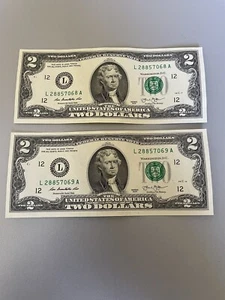 Two Consecutive Serial Number $2 Dollar Bills 2013 L28857068A L28857069A - Picture 1 of 2