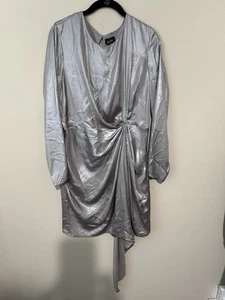 Vestido Bardot talla grande plateado muy sedoso - Imagen 1 de 3