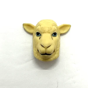 WWE Erick Rowan Lamb Mask Elite 29 Mattel Wrestling Figure Accessorio Spedizione Gratuita - Foto 1 di 6