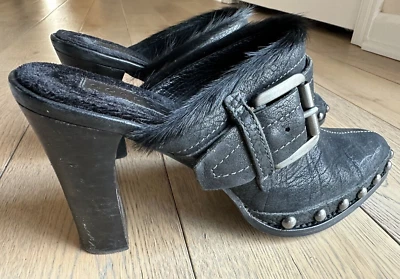 Zuecos de mula de moda con tachuelas superiores de cuero talla 9 Apepazza tacón bloque negros Foto 1 de 4