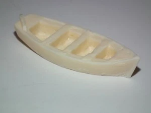 BARCO DE REMO MODELO DE RESINA ESCALA 1/72. - AHS66 - Imagen 1 de 5