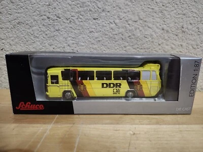NUEVO 1/87 SCHUCO DIECAST MERCEDES BENZ BUS RDA COPA DEL MUNDO 1974 WM 1974 Foto 1 de 4