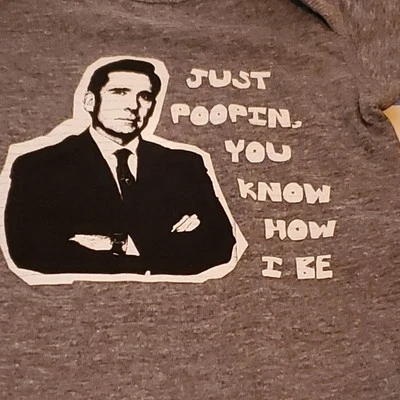 The Office: 6 Meses Gris Brezo Just Poopin, You Know How I Be One Piece Foto 1 de 4