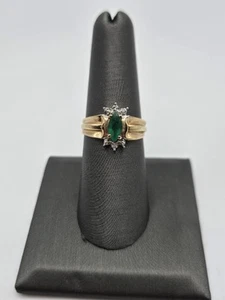 10k Emerald Ring Size 7 - Picture 1 of 7