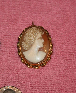 Vintage Young Woman 14K Beautifully Carved Shell Cameo Brooch Pendant   - Picture 1 of 7
