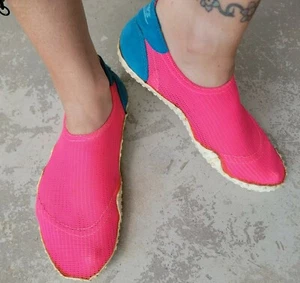Vintage 90s Nike Aqua Socks Water Shoes Pink Size 6 - Picture 1 of 6