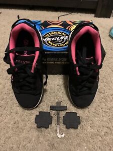 Heely’s Youth Size 2 Voyager Black & Pink With Box, Plugs & Tool.