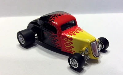 Ford cupé Hot Wheels MACD RACING '34 - 1934 Ford Flames Foto 1 de 4