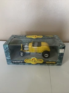 ERTL AMERICAN MUSCLE 1932 FORD STREET ROD YELLOW 1:18 DEUCE COUPE - Picture 1 of 9