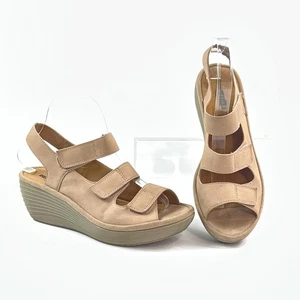 Clarks Reedly Juno Wedge Sandals Shoes Womens Size 8 Comfort Hook Loop Beige Tan - Picture 1 of 13