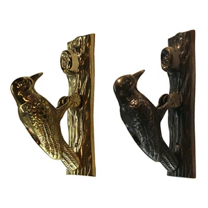 Llamador de puerta de madera Pecker en latón macizo o bronce - Imagen 1 de 10