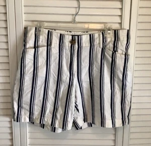 Lands End Cotton/Linen Shorts Womens 6P White Blue Stripe Casual Coastal Beach - Picture 1 of 7