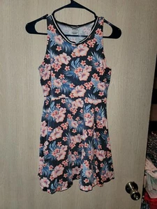 Pink By Victoria Secret Tropical Hibiscus Fit & Flare Dress Size Medium - Picture 1 of 6