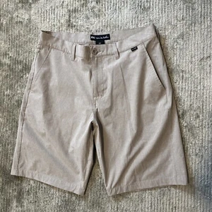 Travis Mathew Hybrid Performance Shorts Taupe (Grayish Beige) Men's 32 - Picture 1 of 7