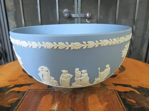 Wedgwood Blue Jasperware Large 8" Large Bowl Sacrifice to Ceres (c.1972) - Picture 1 of 13